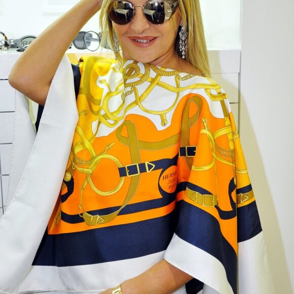 HERMES L’Eperon d’Or Silk Poncho - Picture 1 of 7